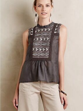 Anthropologie Tiny Embroidered Grey Sleeveless Boho Peasant Top Sz Small